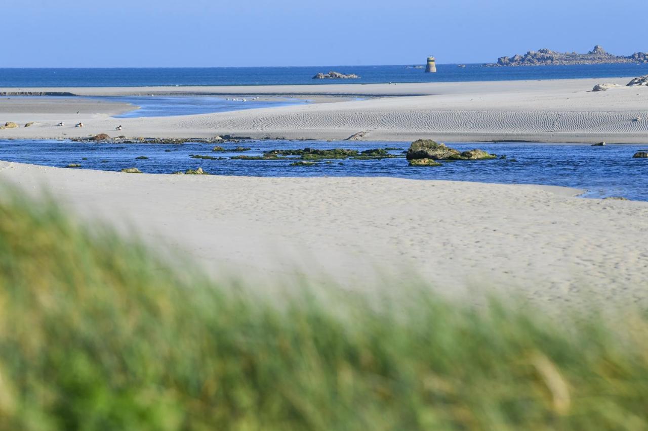 Entre Terre Et Mer Plougoulm 外观 照片